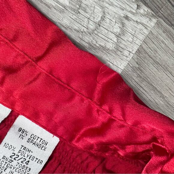 Vintage Office Siren Red Blouse Satin Cuffs and Collar Plus Size - Picture 5 of 7